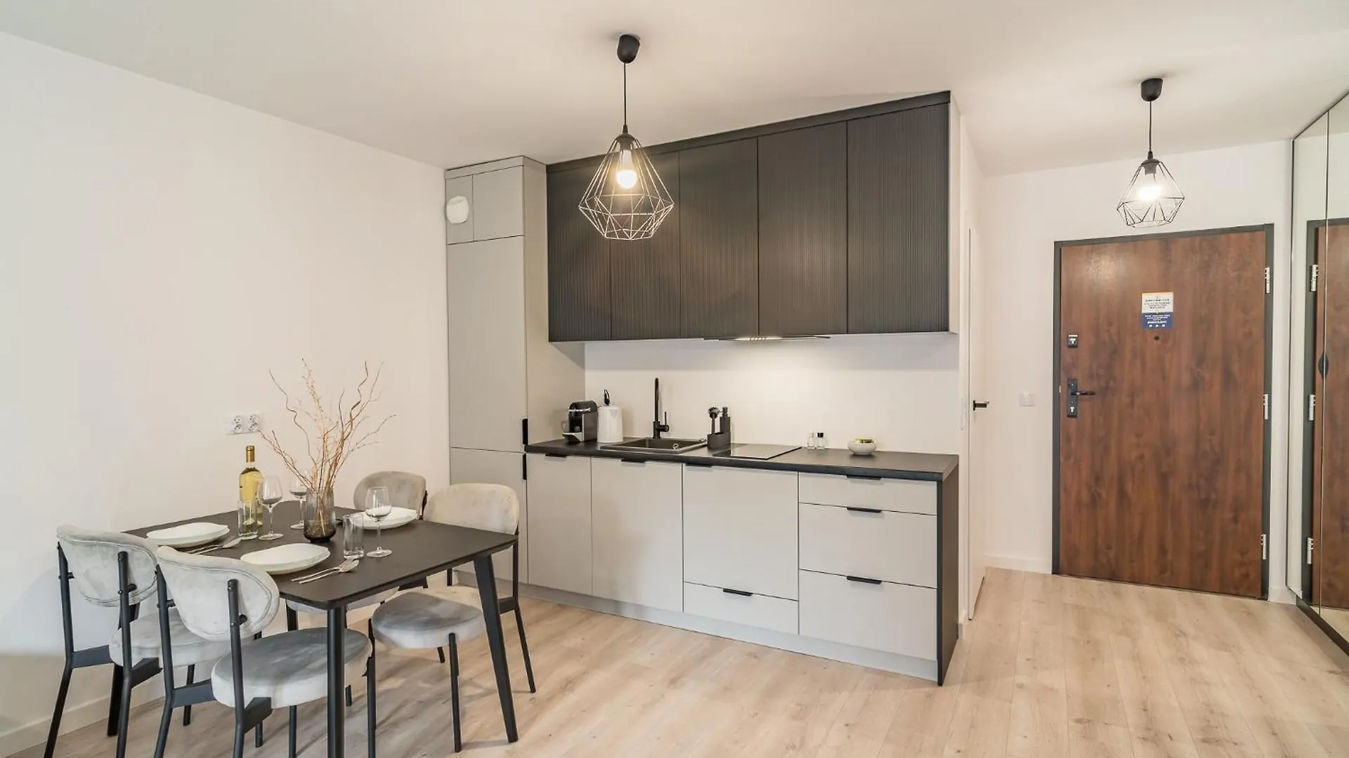 Apartment Grzegorzki Apt - Balcony, Ac, Shops&Tram Nearby - By Rentujemy Krakow Poland