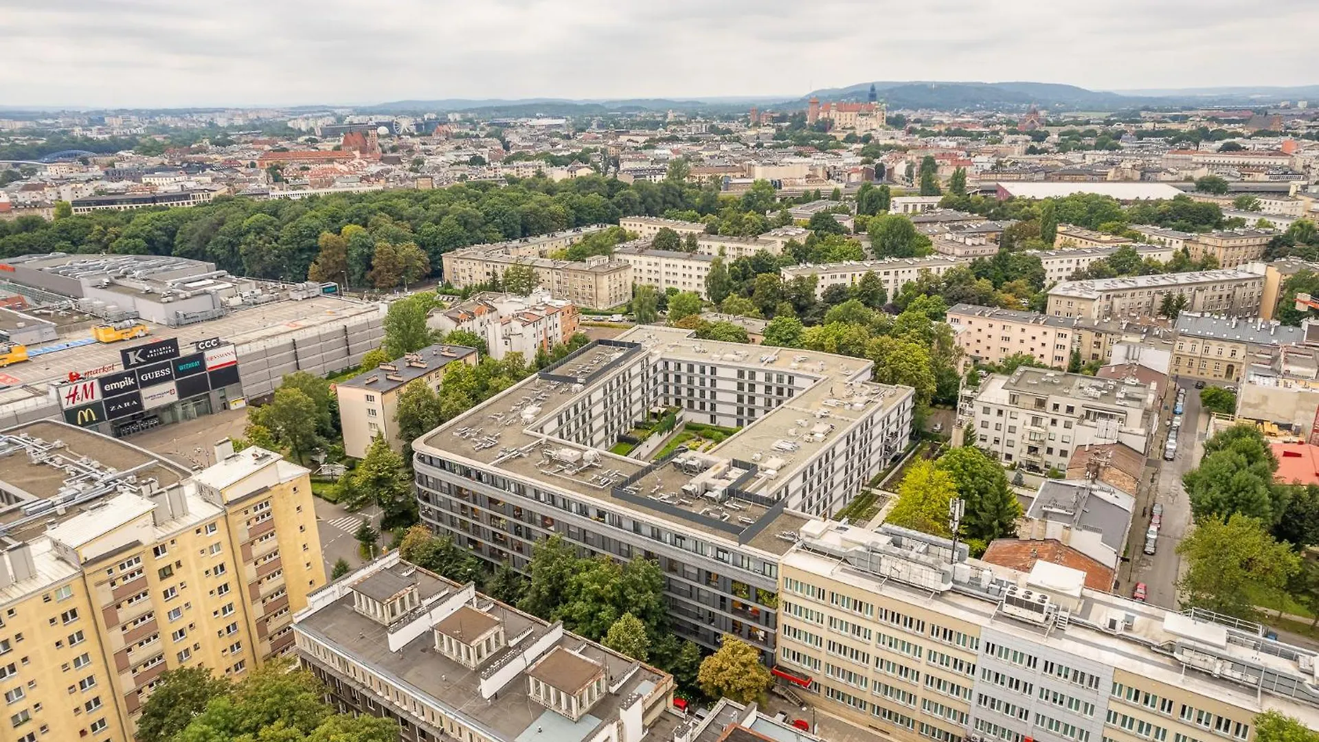 Grzegorzki Apt - Balcony, Ac, Shops&Tram Nearby - By Rentujemy Krakow Poland